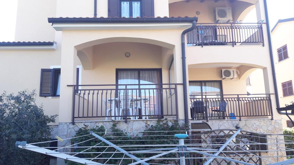 Apartments Mirela Porec Ngoại thất bức ảnh