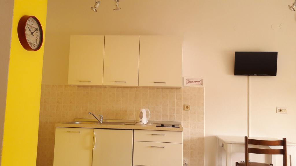 Apartments Mirela Porec Ngoại thất bức ảnh