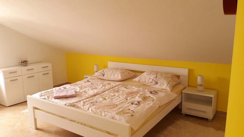 Apartments Mirela Porec Ngoại thất bức ảnh